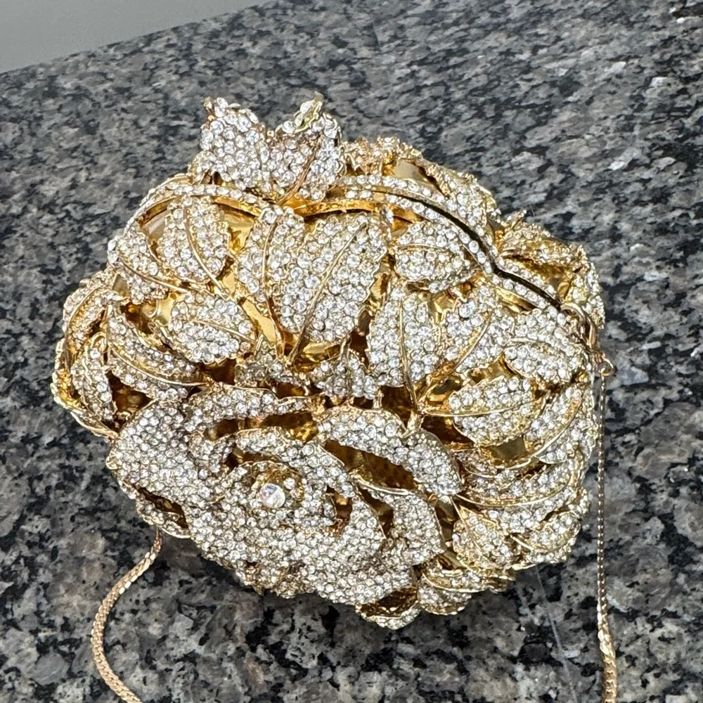 Elegant Gold Floral Clutch NWOT - Picture 5 of 16